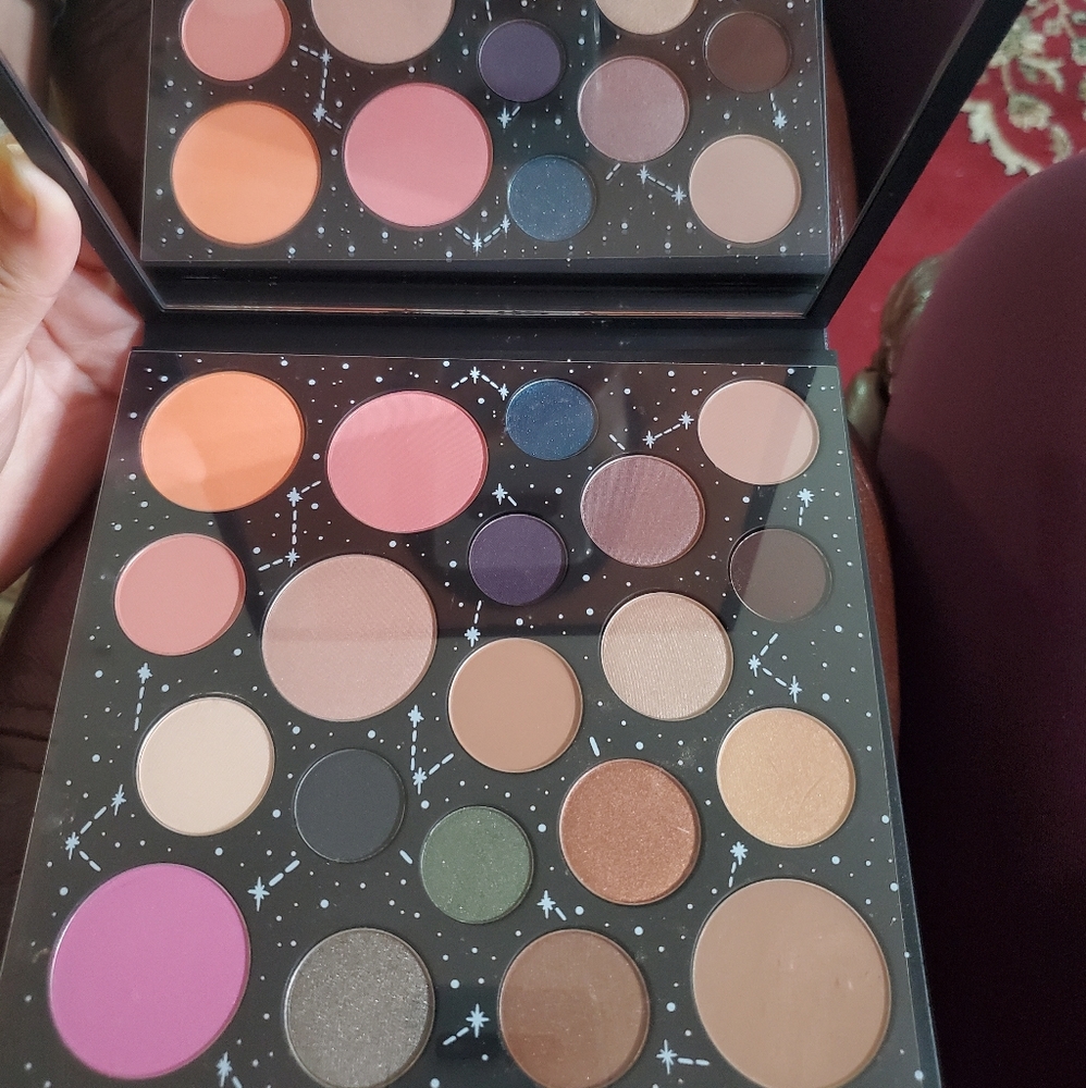 Smashbox eye shadow palette